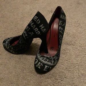 Ed Hardy Pumps